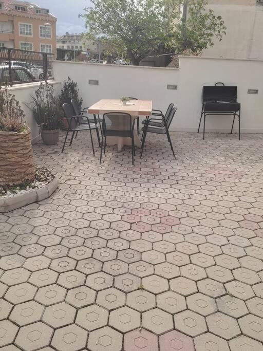 Dora-100m From The Apartment Makarska